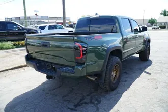 2022 Toyota Tacoma Double Cab photo 7