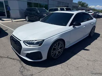 2021 Audi S4 photo 2