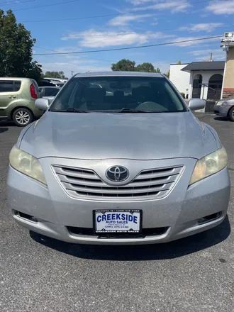 2009 Toyota Camry photo 2