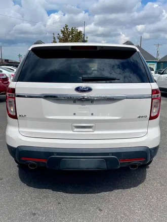2014 Ford Explorer photo 4