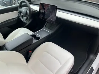 2022 Tesla Model Y Long Range photo 7