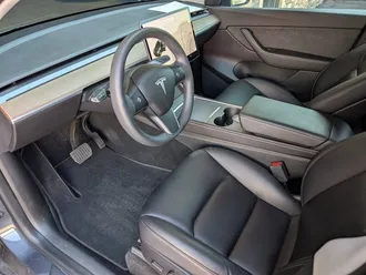 2021 Tesla Model Y Long Range photo 2