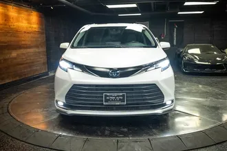 2023 TOYOTA SIENNA photo 4