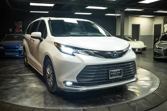 2023 TOYOTA SIENNA photo 5