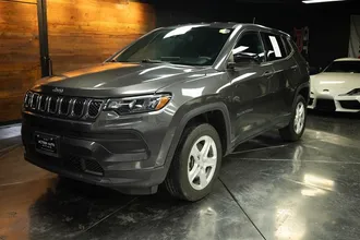 2023 JEEP COMPASS photo 2