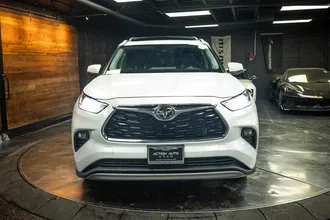 2023 TOYOTA HIGHLANDER photo 4