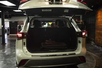 2023 TOYOTA HIGHLANDER photo 7