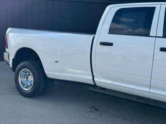 2026 Ram 3500 photo 4