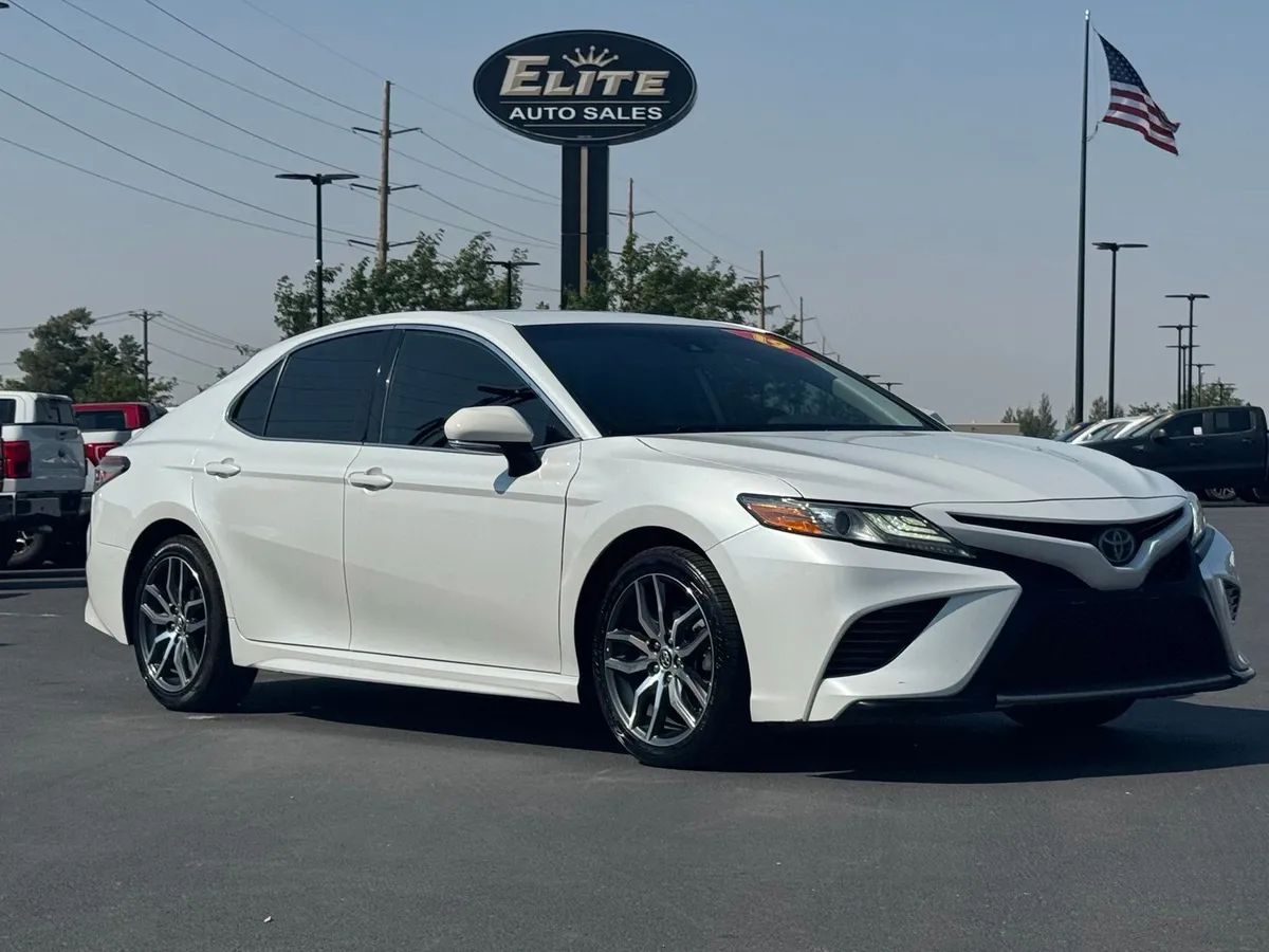 2019 Toyota Camry XSE