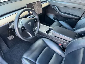 2021 Tesla Model Y Long Range photo 2