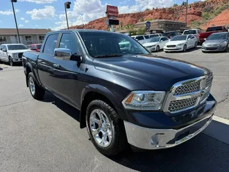 2016 Ram 1500 Crew Cab photo 2