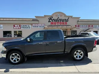 2016 Ram 1500 Crew Cab photo 4
