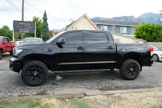 2012 Toyota Tundra CrewMax photo 2