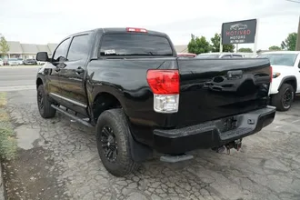 2012 Toyota Tundra CrewMax photo 5