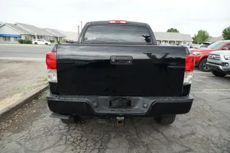 2012 Toyota Tundra CrewMax photo 6