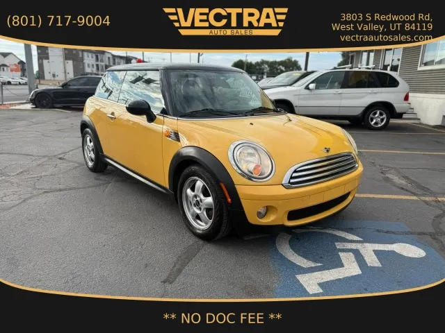 2009 MINI Hardtop Cooper Hatchback 2D