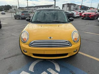 2009 MINI Hardtop photo 2