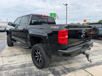 2017 Chevrolet Silverado 1500 photo 3