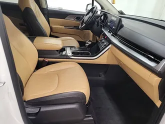 2022 Kia Carnival photo 4