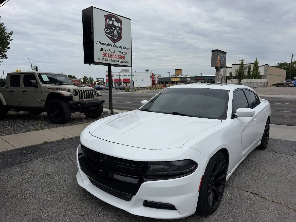 2015 Dodge Charger R/T 4dr Sedan