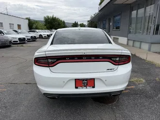 2015 Dodge Charger photo 4