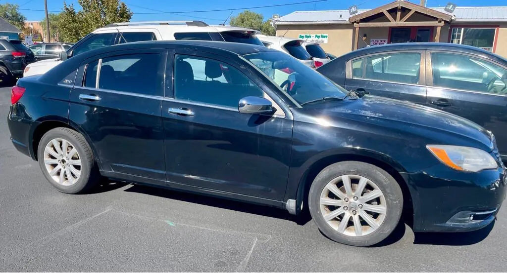 2013 Chrysler 200