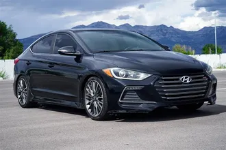 2018 HYUNDAI ELANTRA photo 3