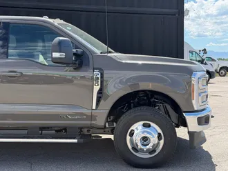 2026 Ford F-350SD photo 4