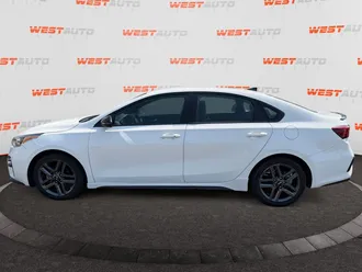 2021 Kia Forte photo 2