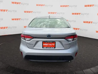 2021 Toyota Corolla Hybrid photo 4