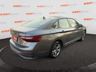 2024 Volkswagen Jetta photo 5