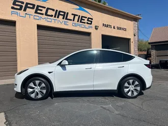 2024 Tesla Model Y Long Range * Hardware 4* photo 3