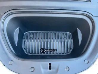 2024 Tesla Model Y Long Range * Hardware 4* photo 4