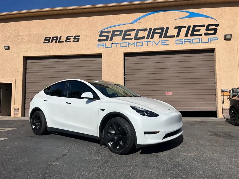 2024 Tesla Model Y Long Range * Hardware 4* Long Range * Hardware 4*