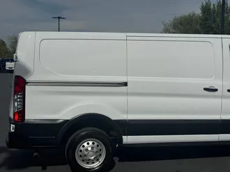 2023 Ford Transit-250 photo 5