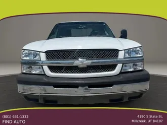 2004 Chevrolet Silverado 2500 Regular Cab photo 3