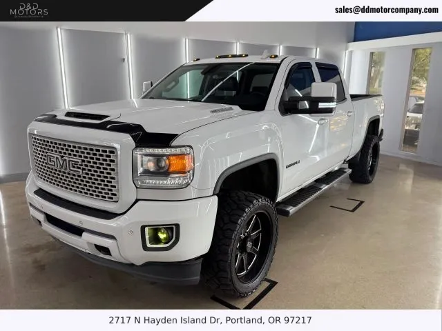 2017 GMC Sierra 3500 HD Crew Cab Denali Pickup 4D 6 1/2 ft