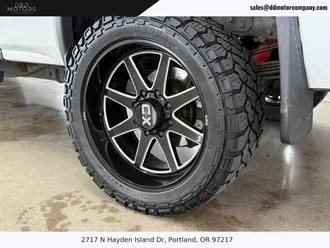 2017 GMC Sierra 3500 HD Crew Cab photo 7