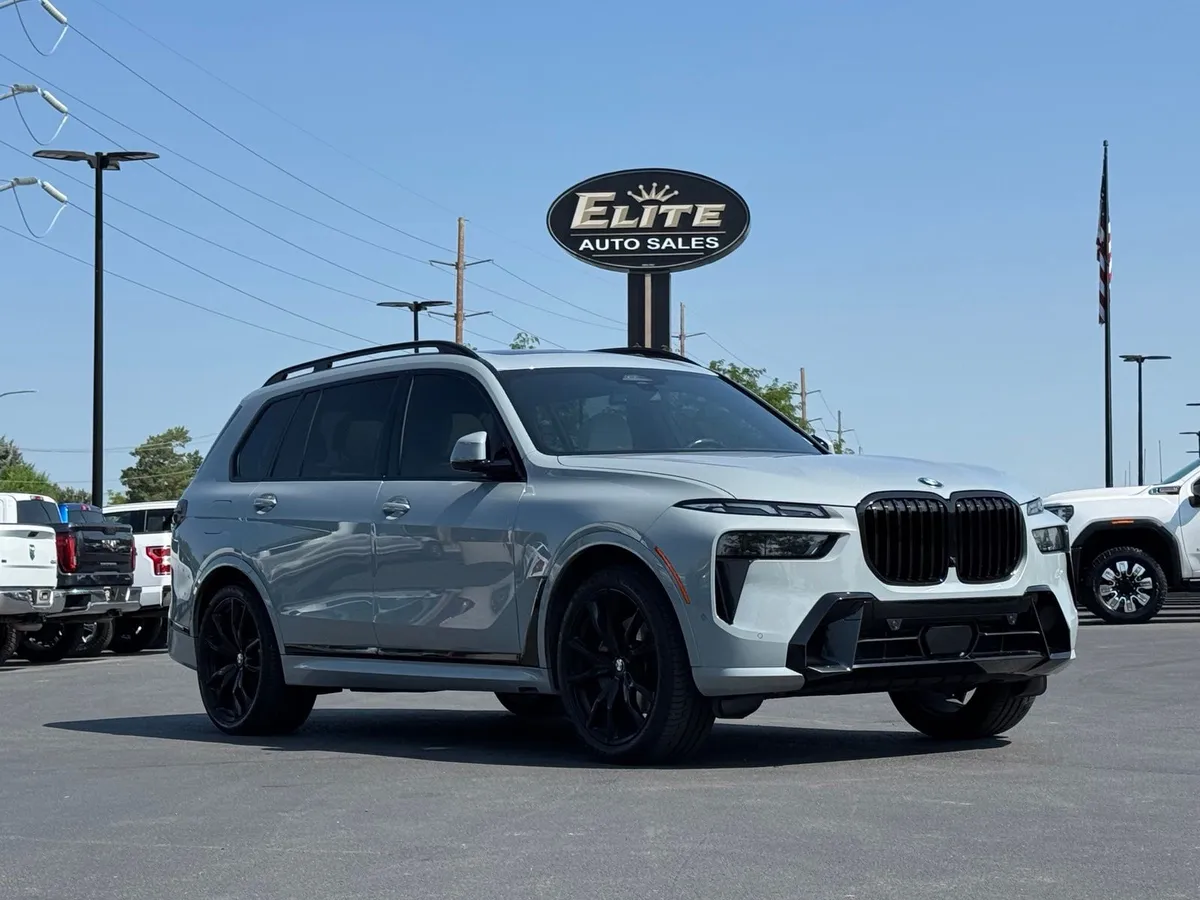 2024 BMW X7 xDrive40i