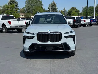2024 BMW X7 photo 2