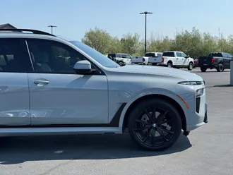 2024 BMW X7 photo 4