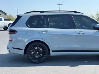 2024 BMW X7 photo 5