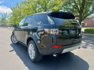 2017 Land Rover Discovery Sport photo 3