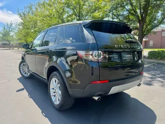 2017 Land Rover Discovery Sport photo 3