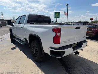 2020 Chevrolet Silverado 2500HD photo 3