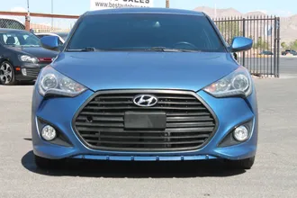 2016 Hyundai Veloster photo 2