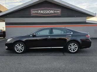2010 Lexus ES photo 2