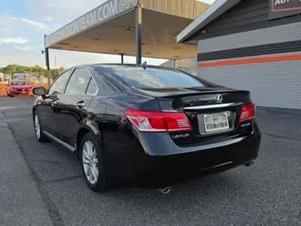 2010 Lexus ES photo 3
