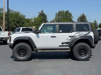 2023 Ford Bronco photo 4