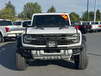 2023 Ford Bronco photo 2